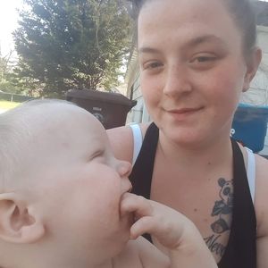 Meet your Posher, Angie